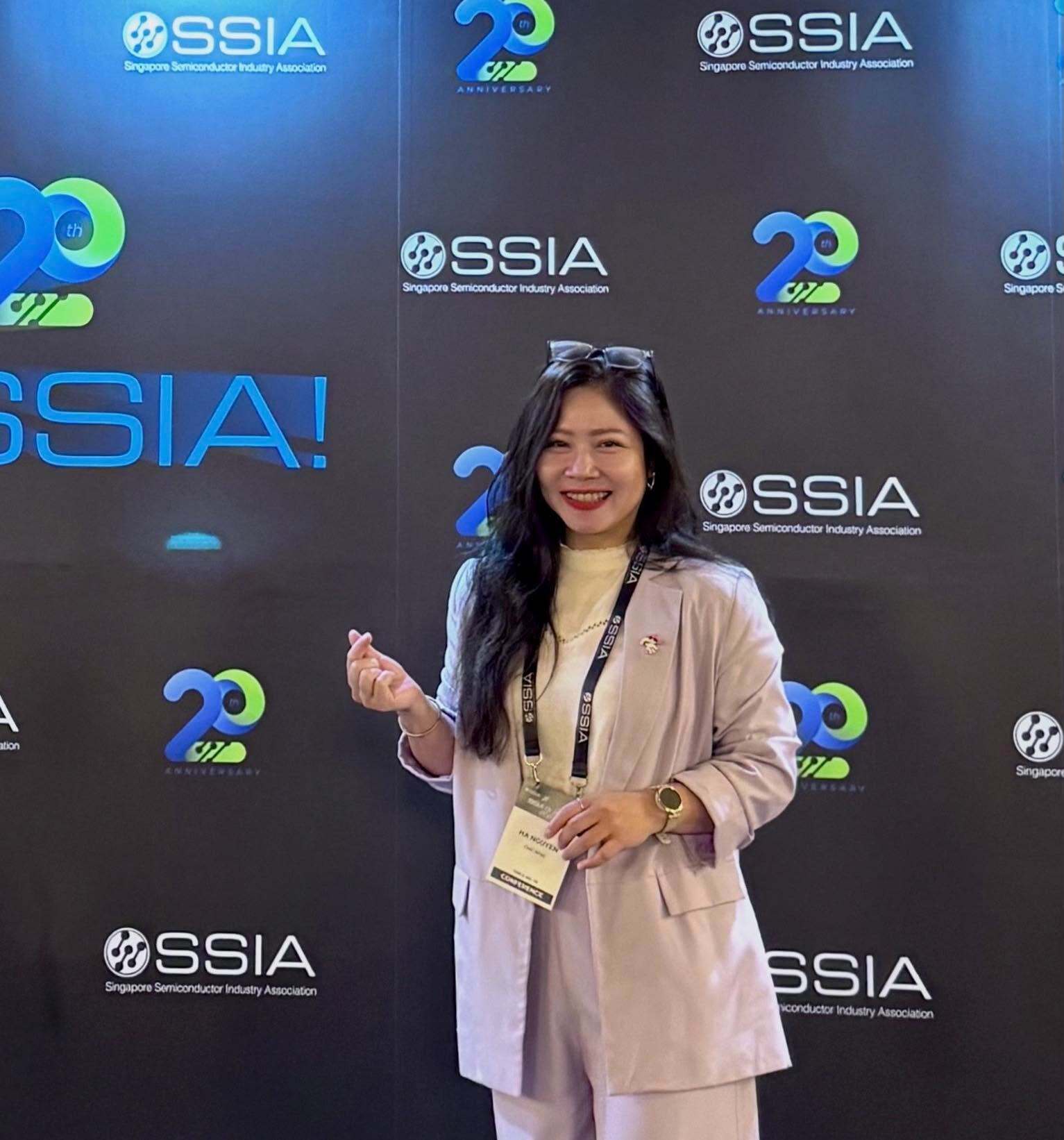 Thu Hà